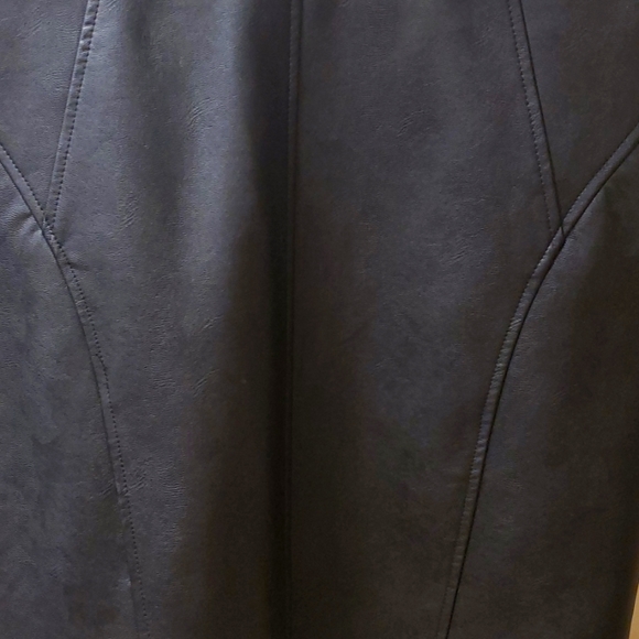 Faux Leather Mini Skirt - Picture 2 of 5